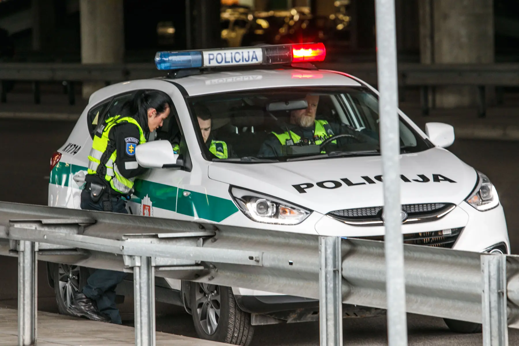 Policija