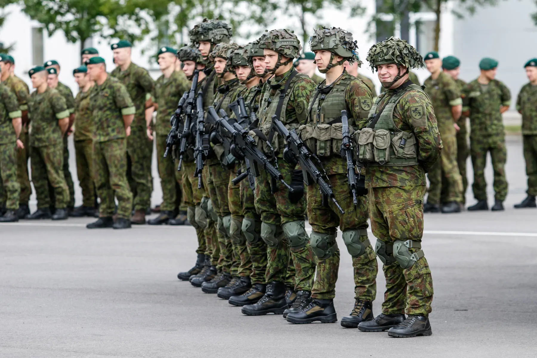 Lietuvos kariuomenei perduotos pėstininkų kovos mašinos „Vilkas“
