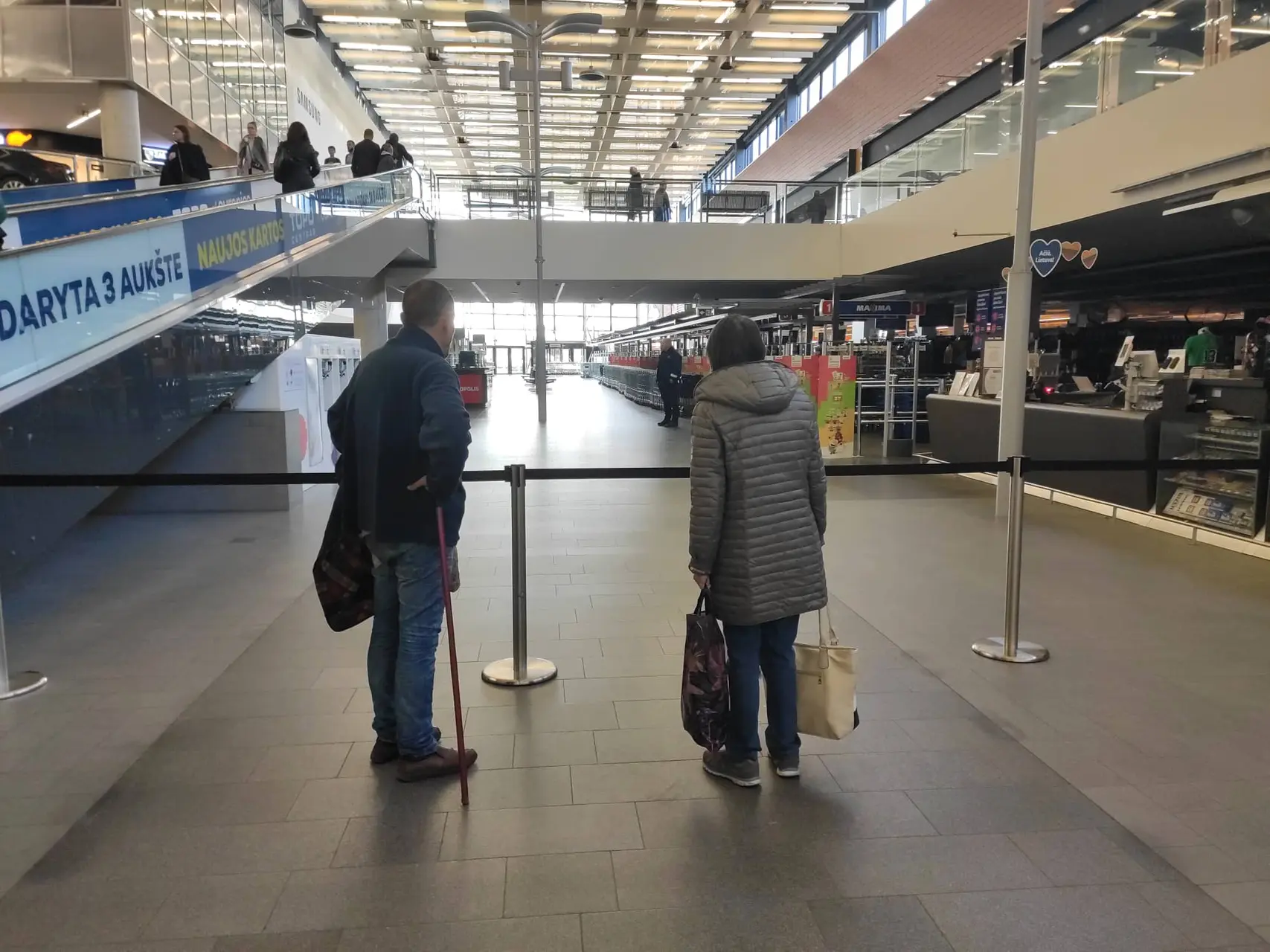 Kauno „Akropolyje“ uždarytos parduotuvės
