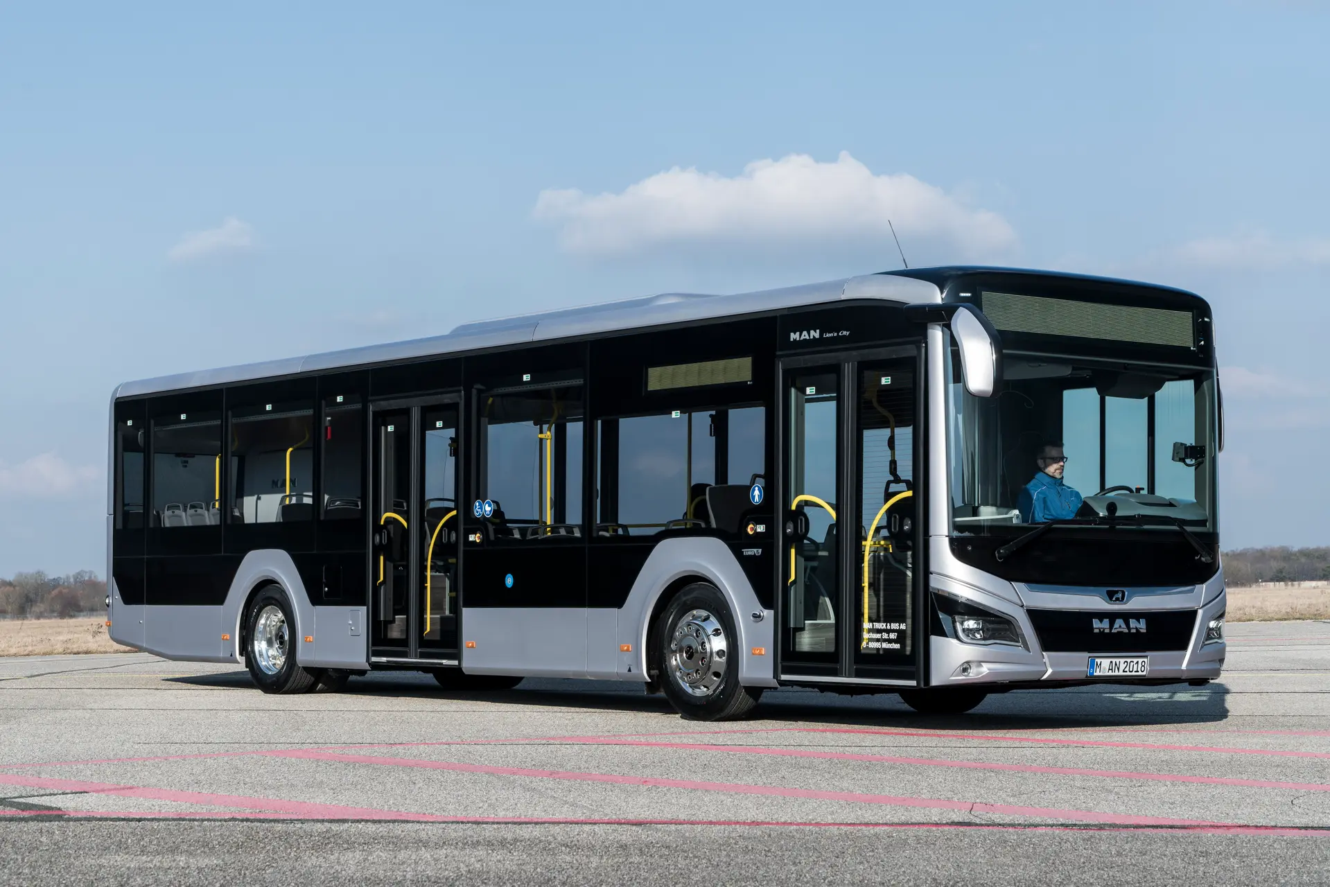 Nauji autobusai MAN