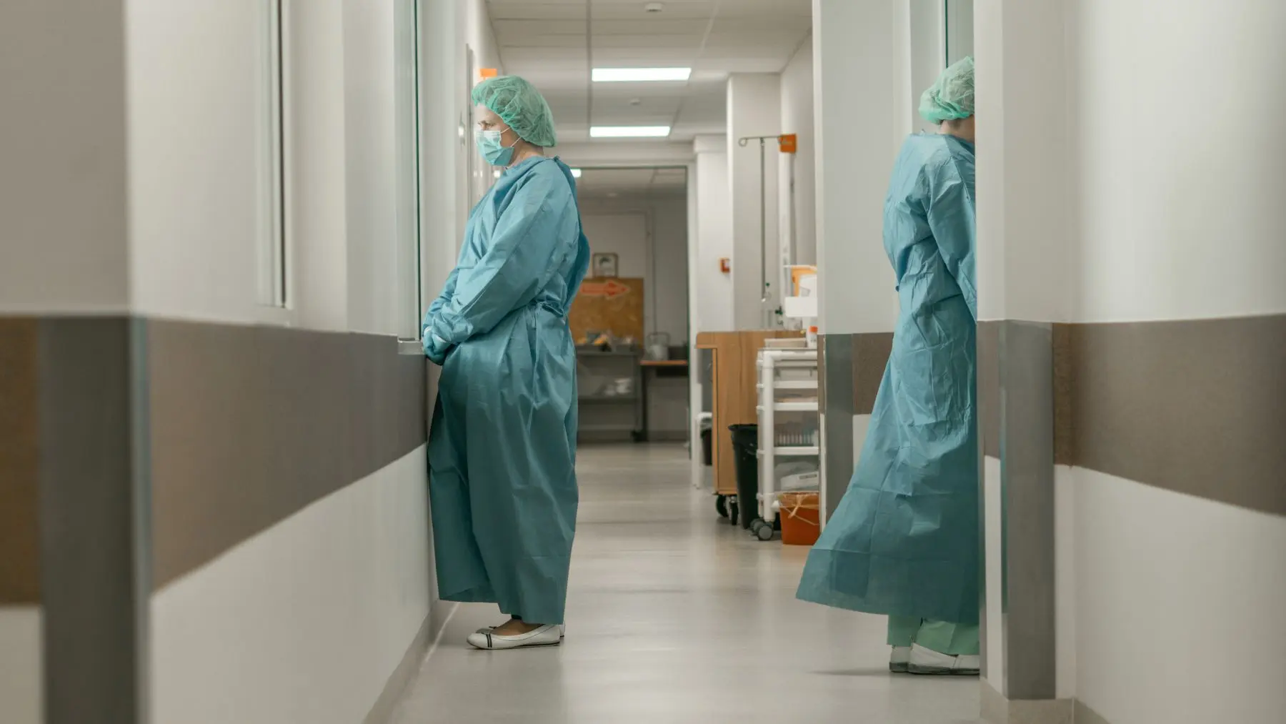Projekto „Priešakinėse linijose“ herojai – su pandemija kovojantys medicinos darbuotojai