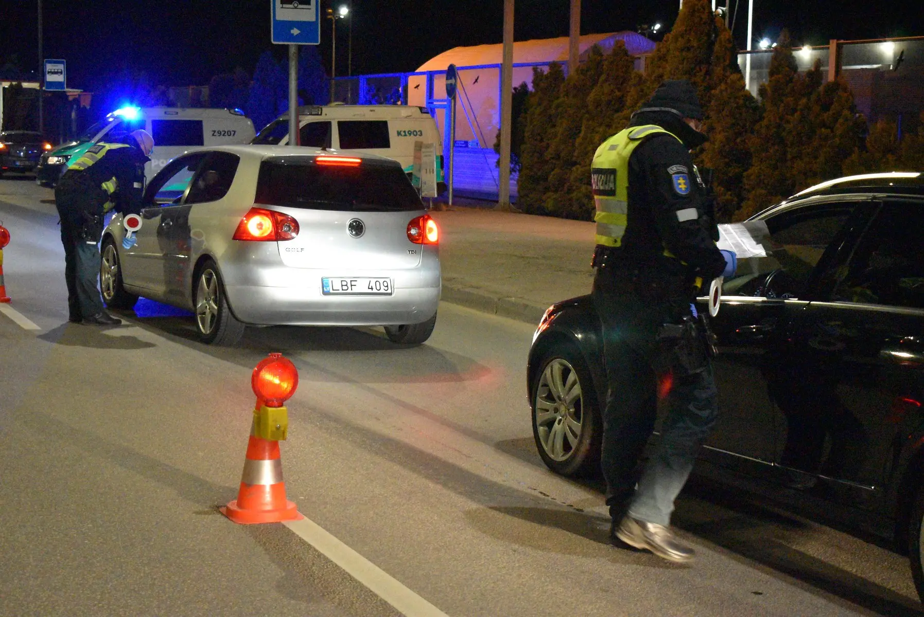 Policijos patikros punktai Jonavos gatvėje