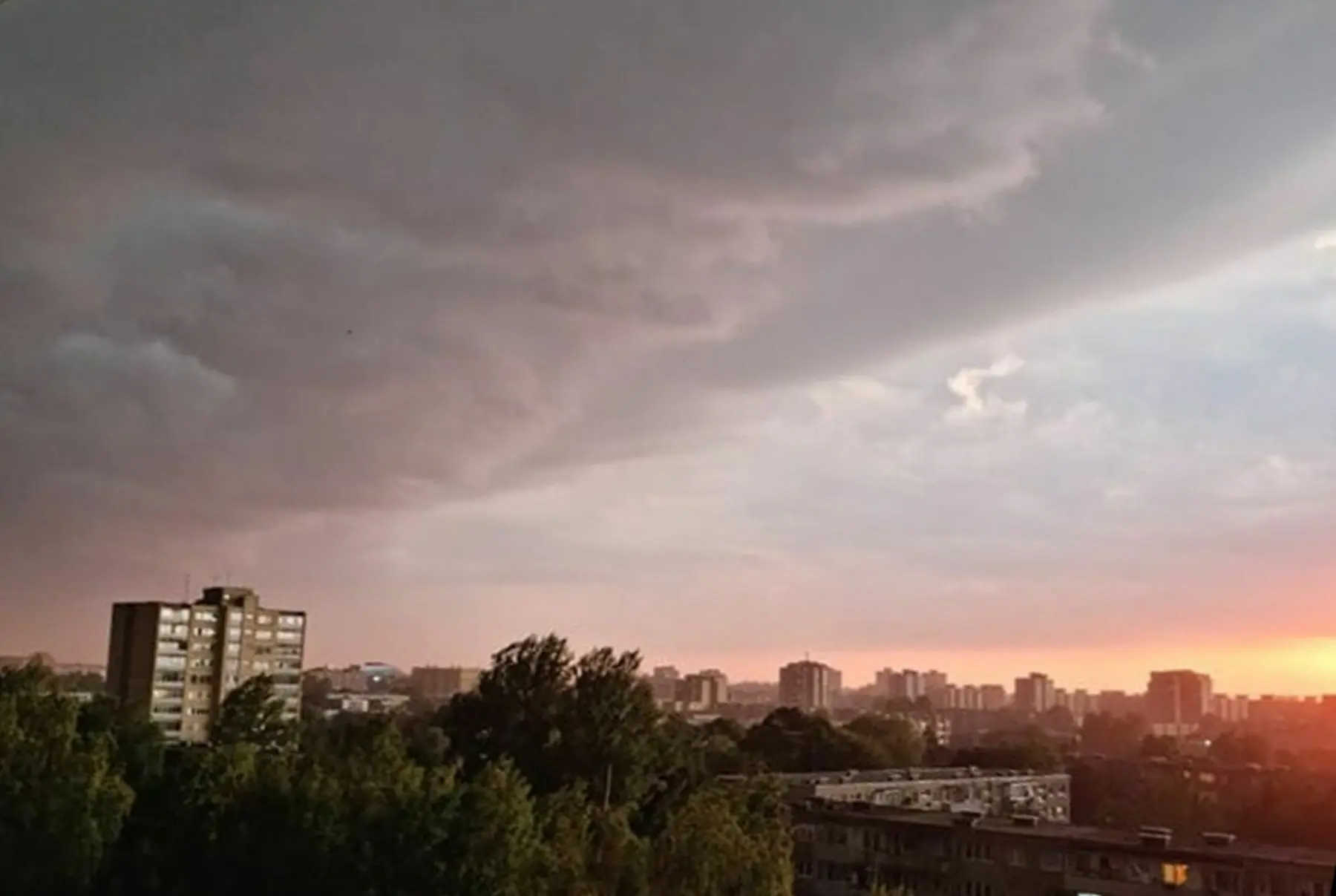 Kaune žaibuoja