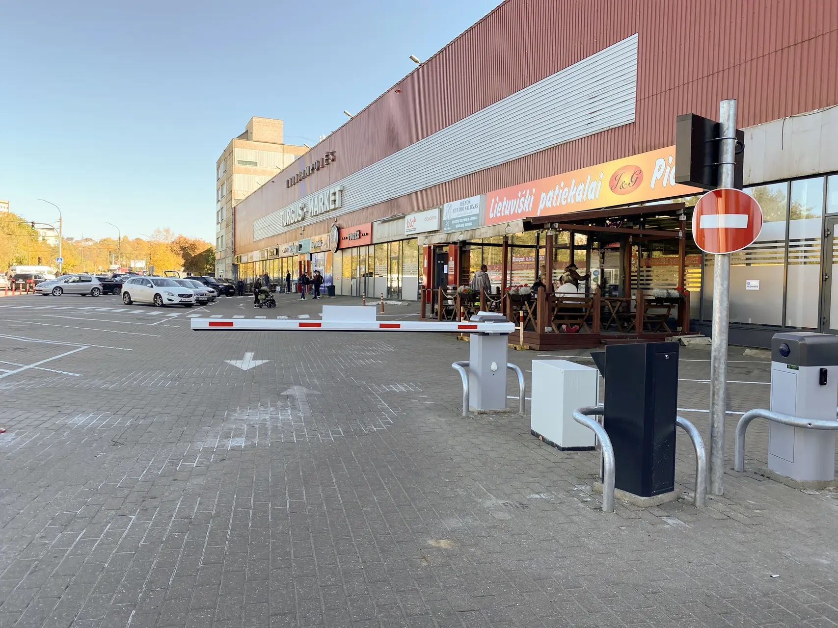 Automobilių stovėjimo aikštelė Vilijampolės turgavietėje