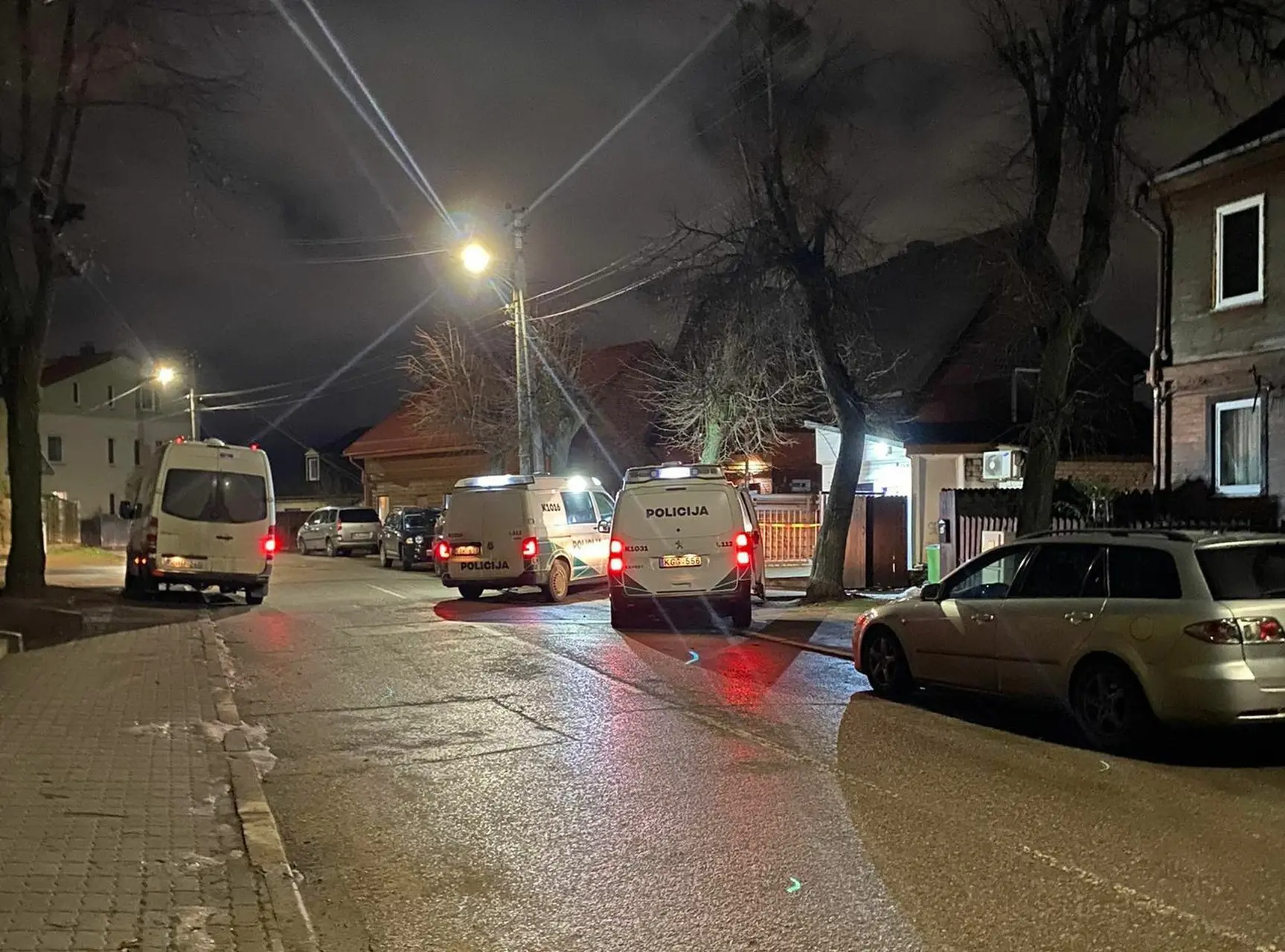 Telšių gatvėje peiliu sužeista pardavėja