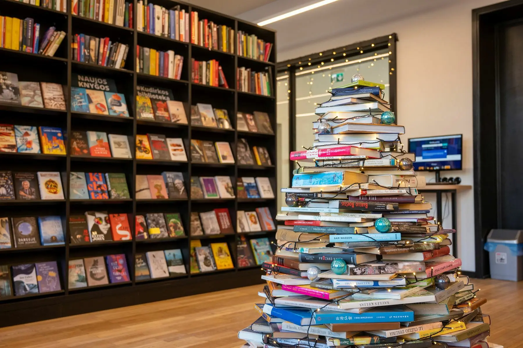 Kauno Vinco Kudirkos biblioteka_Laisvės_alėja