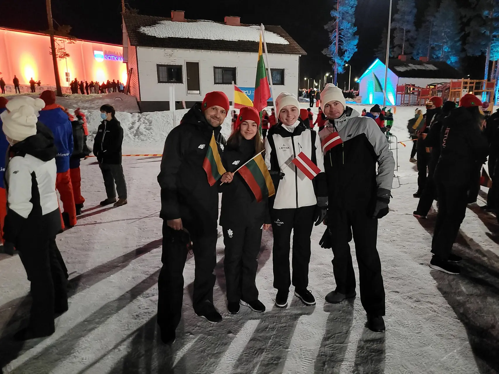 Iš kairės tr. D.Kozlov, J.Aglinskytė, Latvijos atstovė A.Konga, tr. A.Brovenko