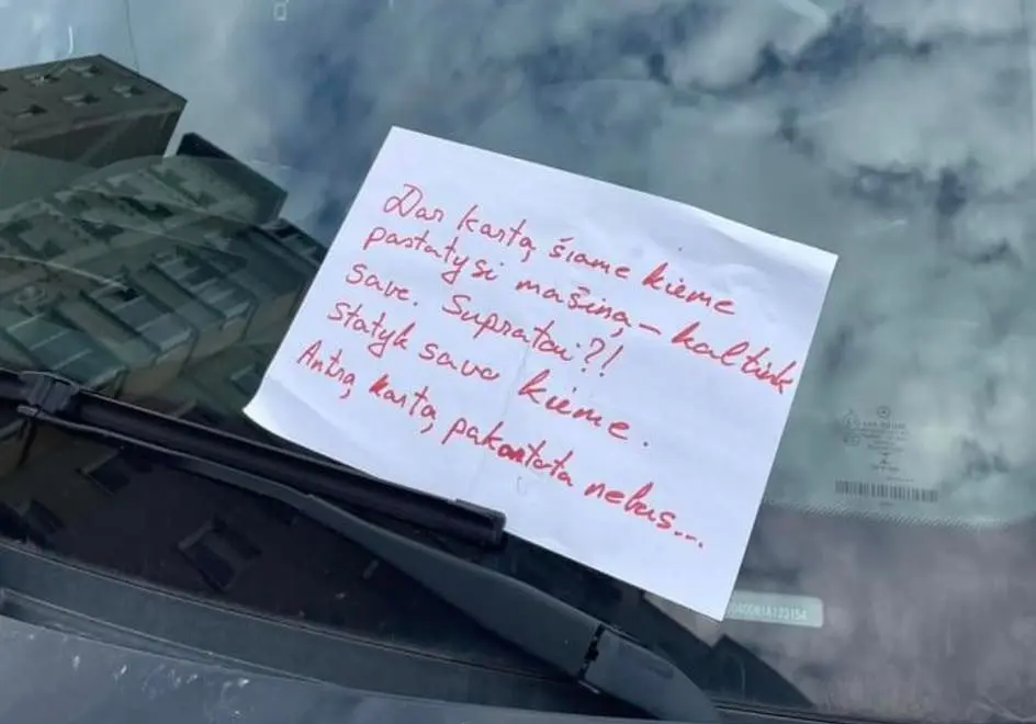 Automobilių parkavimas daugiabučių kiemuose