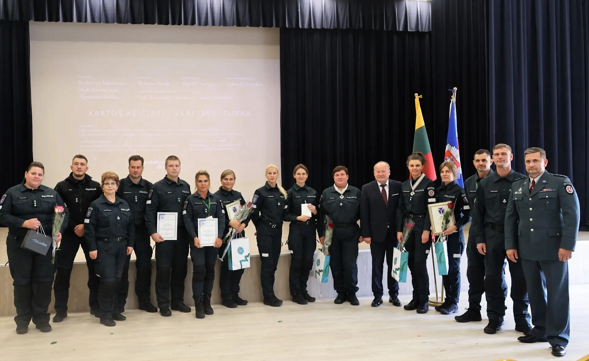 Kauno rajone apdovanoti policininkai