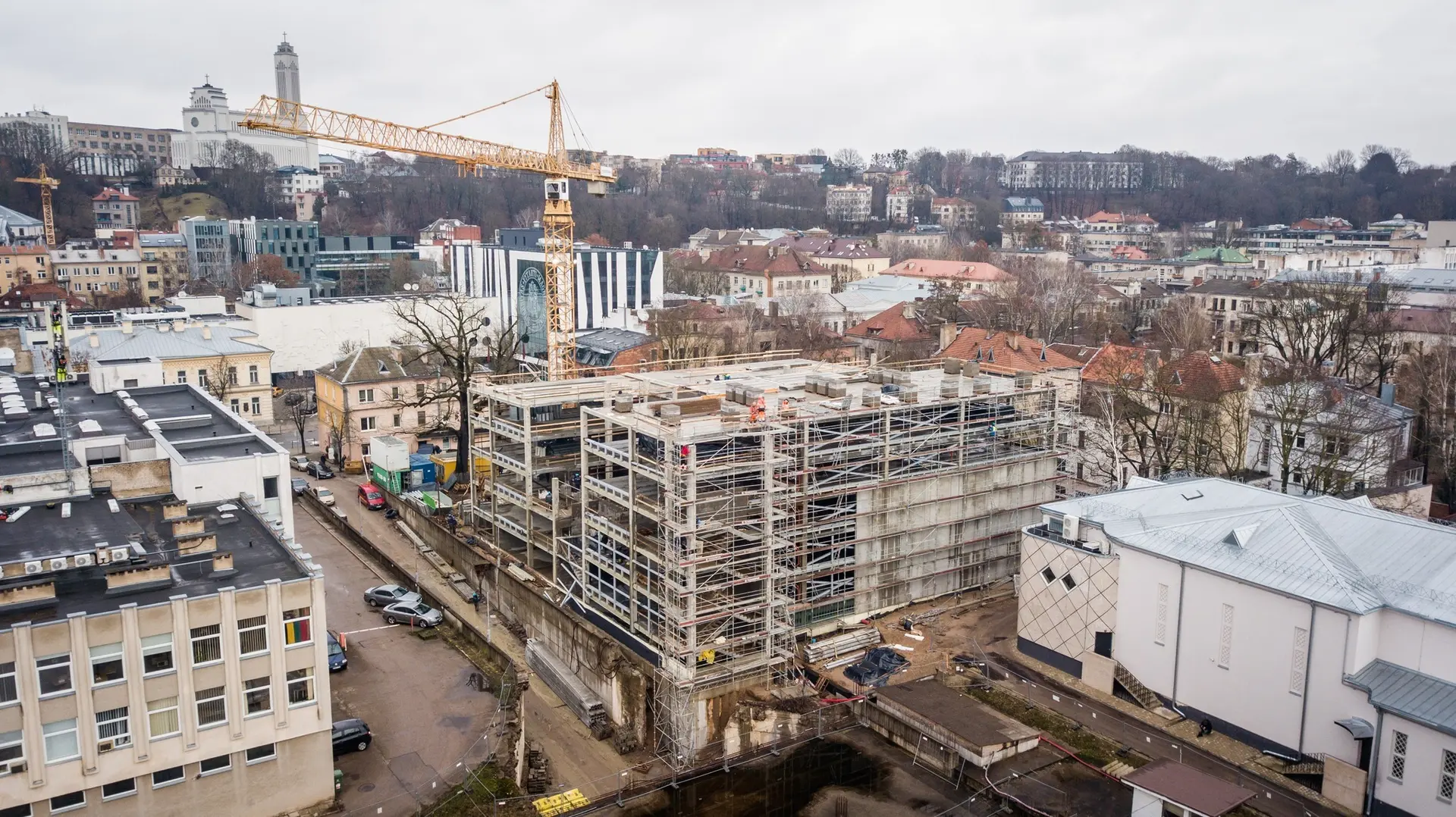 Automobilių stovėjimo aikštelė K. Donelaičio gatvėje