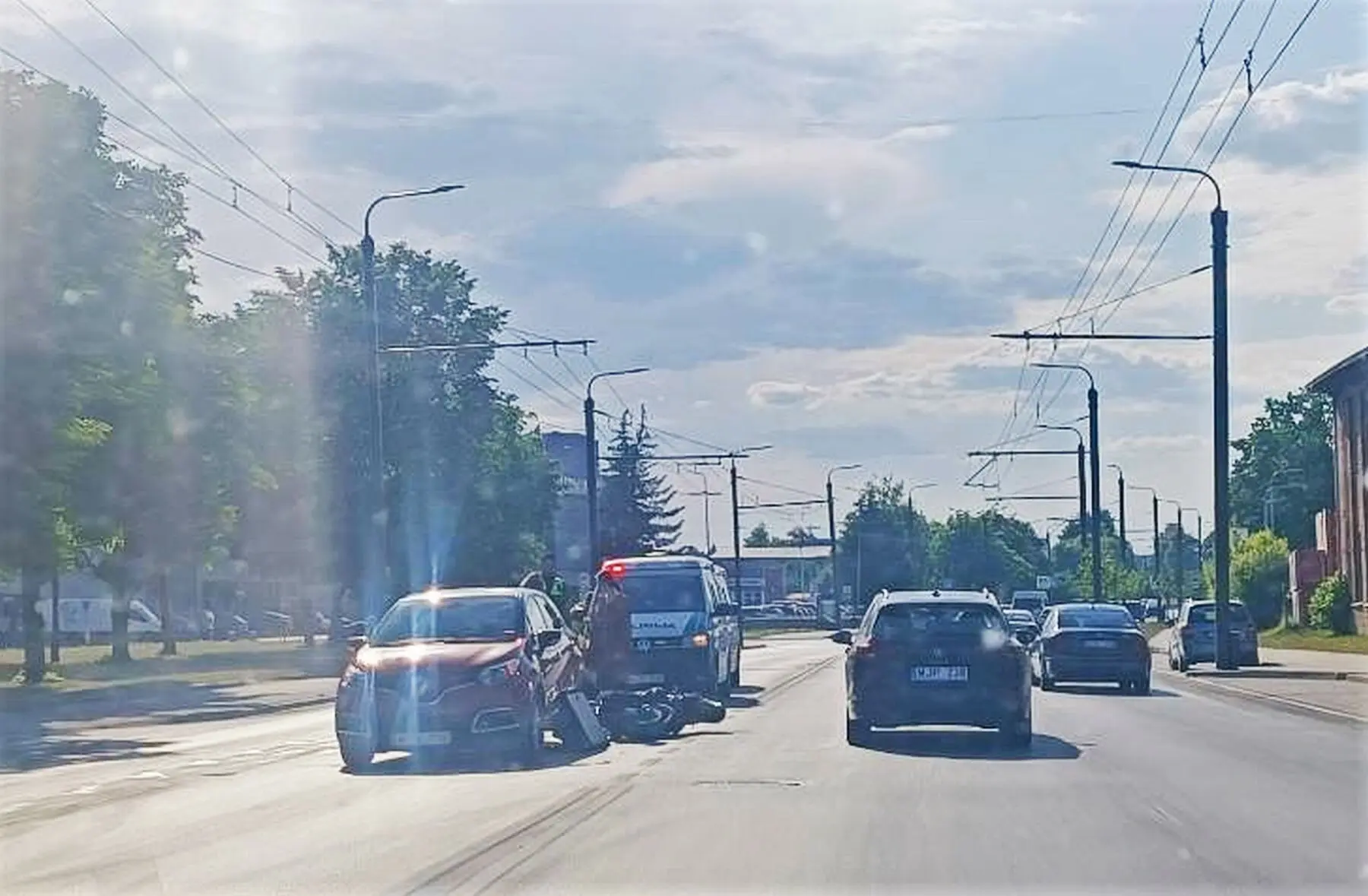 Motociklininko ir Renault avarija Raudondvario plente