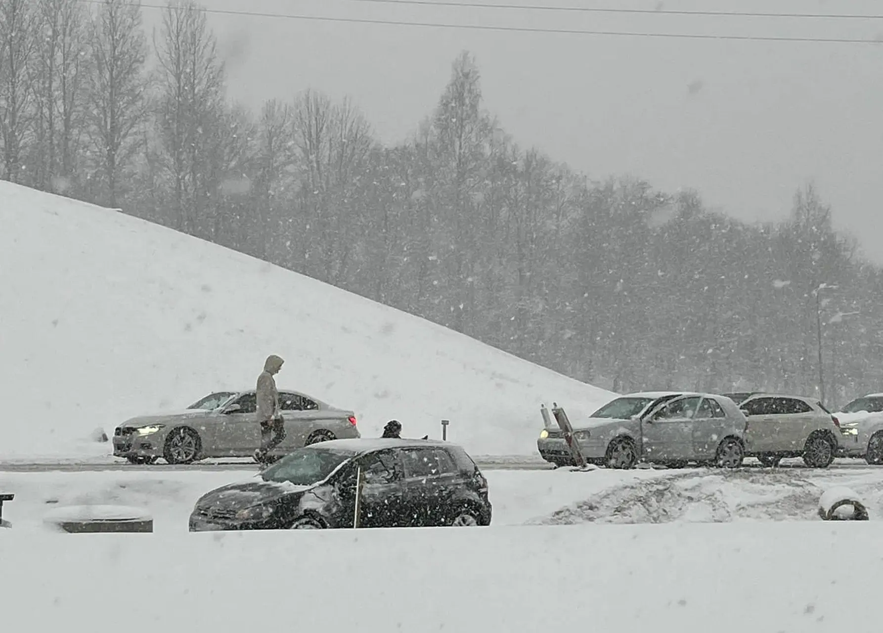 Eismo įvykis Vilnius-Kaunas