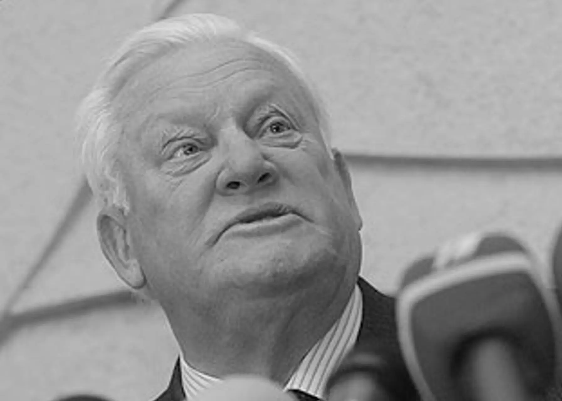 Algirdas Mykolas Brazauskas
