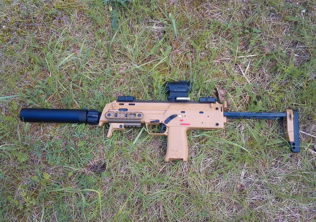 Pistoletai-kulkosvaidžiai MP7 A21 / KAM nuotr.)