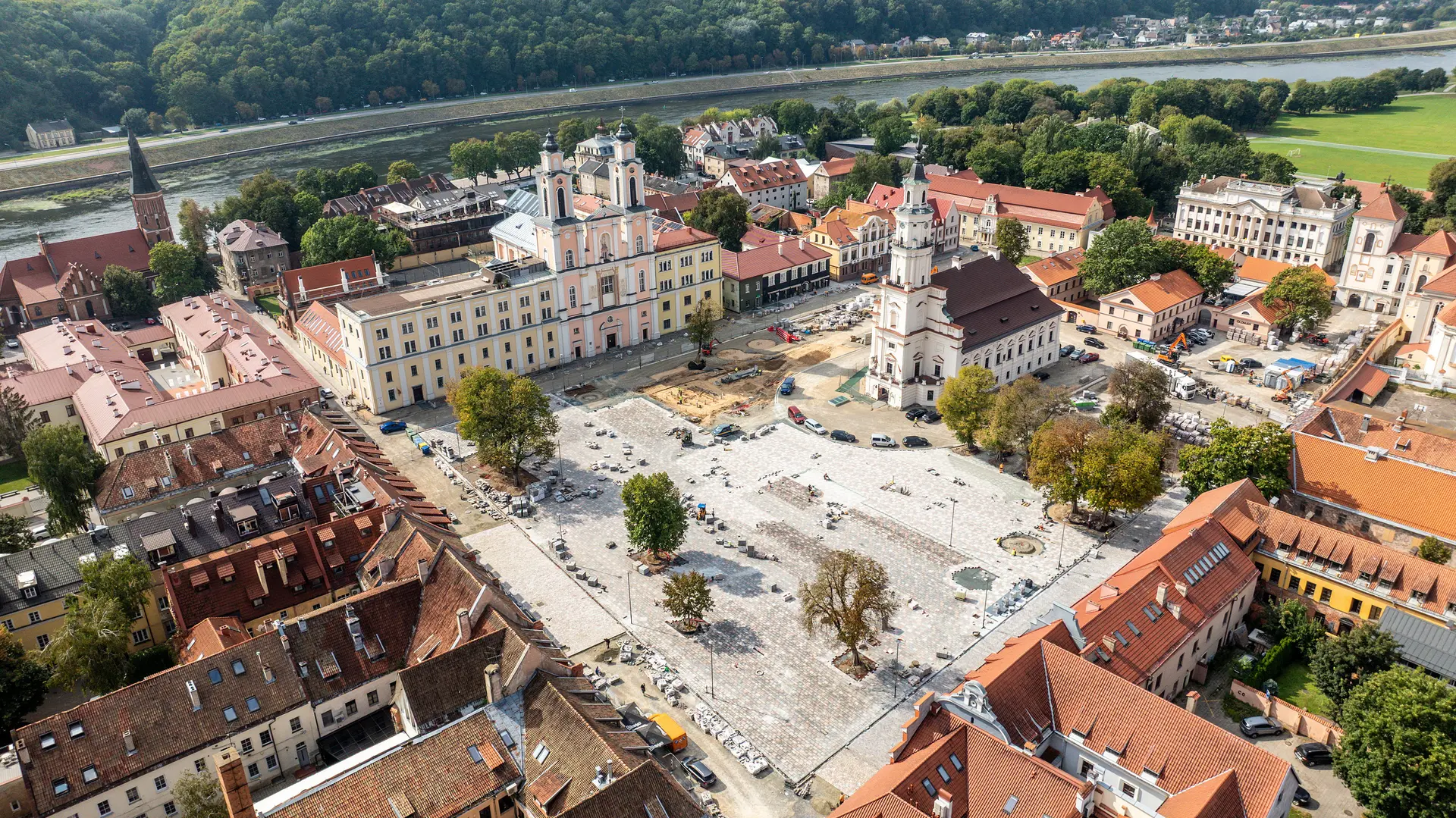 Rotušės aikštė