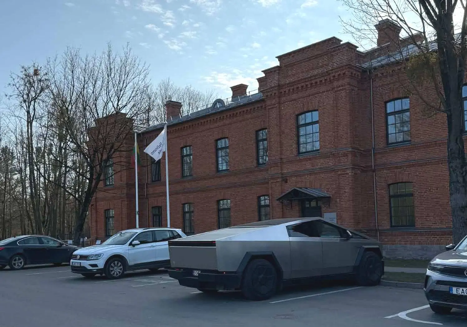 cybertruck kaune