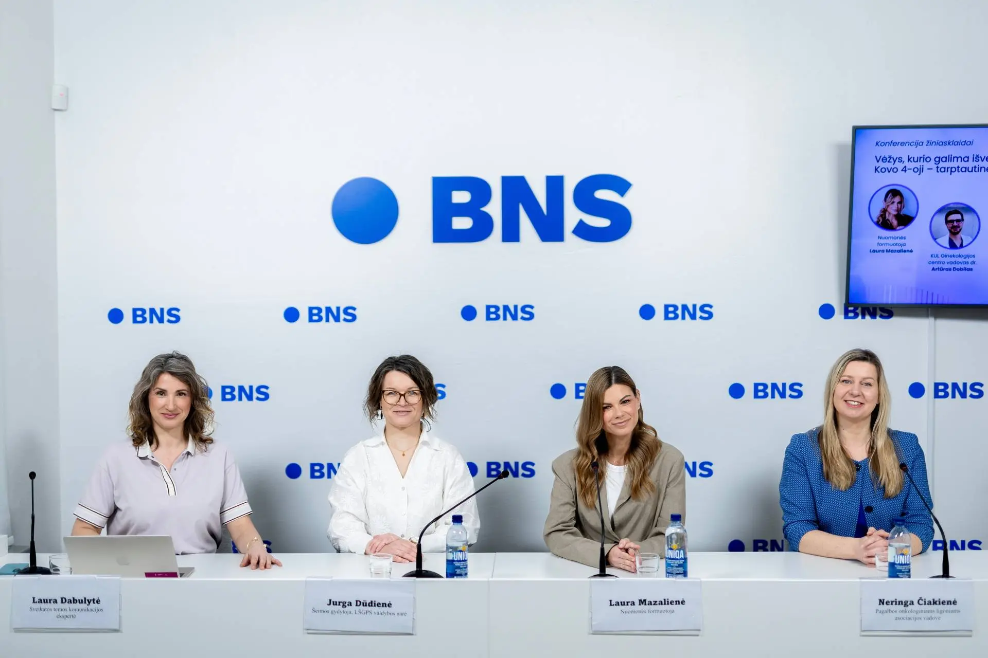 Laura Dabulytė, Jurga Dūdienė, Laura Mazalienė, Neringa Čiakienė