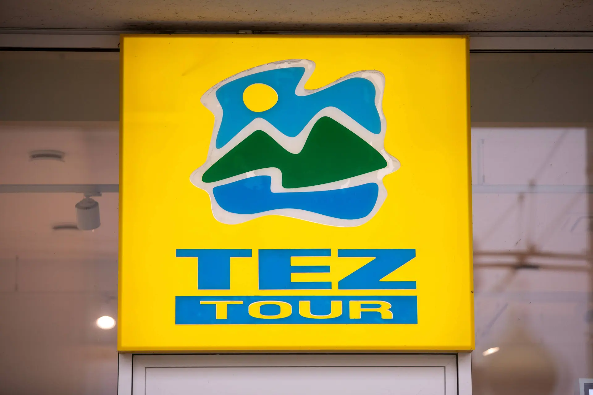 Tez Tour