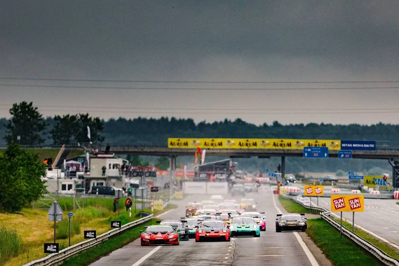 „Aurum 1006 km“ lenktynių startas / A. Lauciaus nuotr.