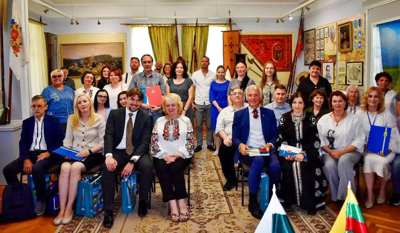 Vytauto Didžiojo karo muziejaus delegacija lankėsi Poltavoje
