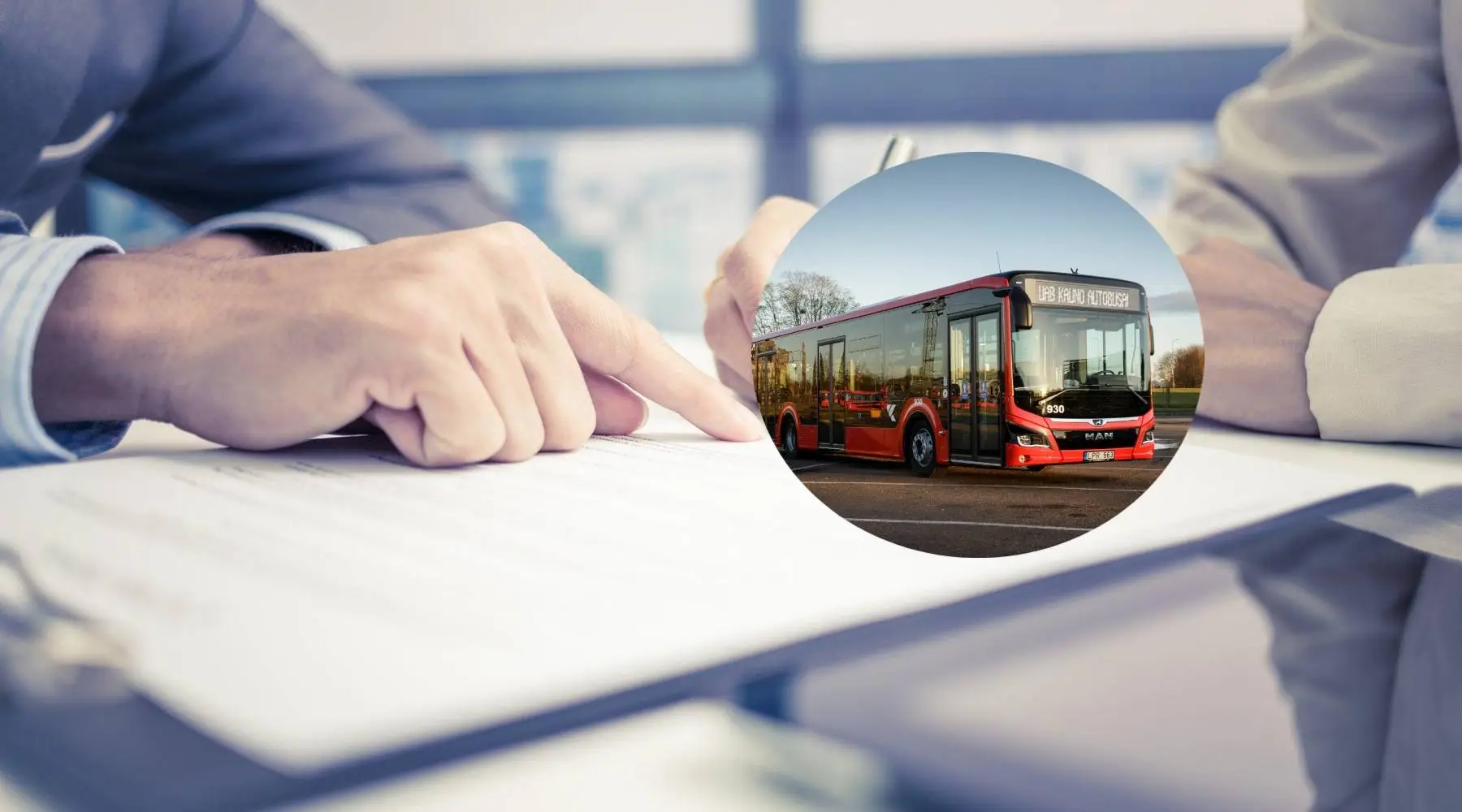 Draudimas, Kauno autobusai / „Kas vyksta Kaune“ fotomontažas