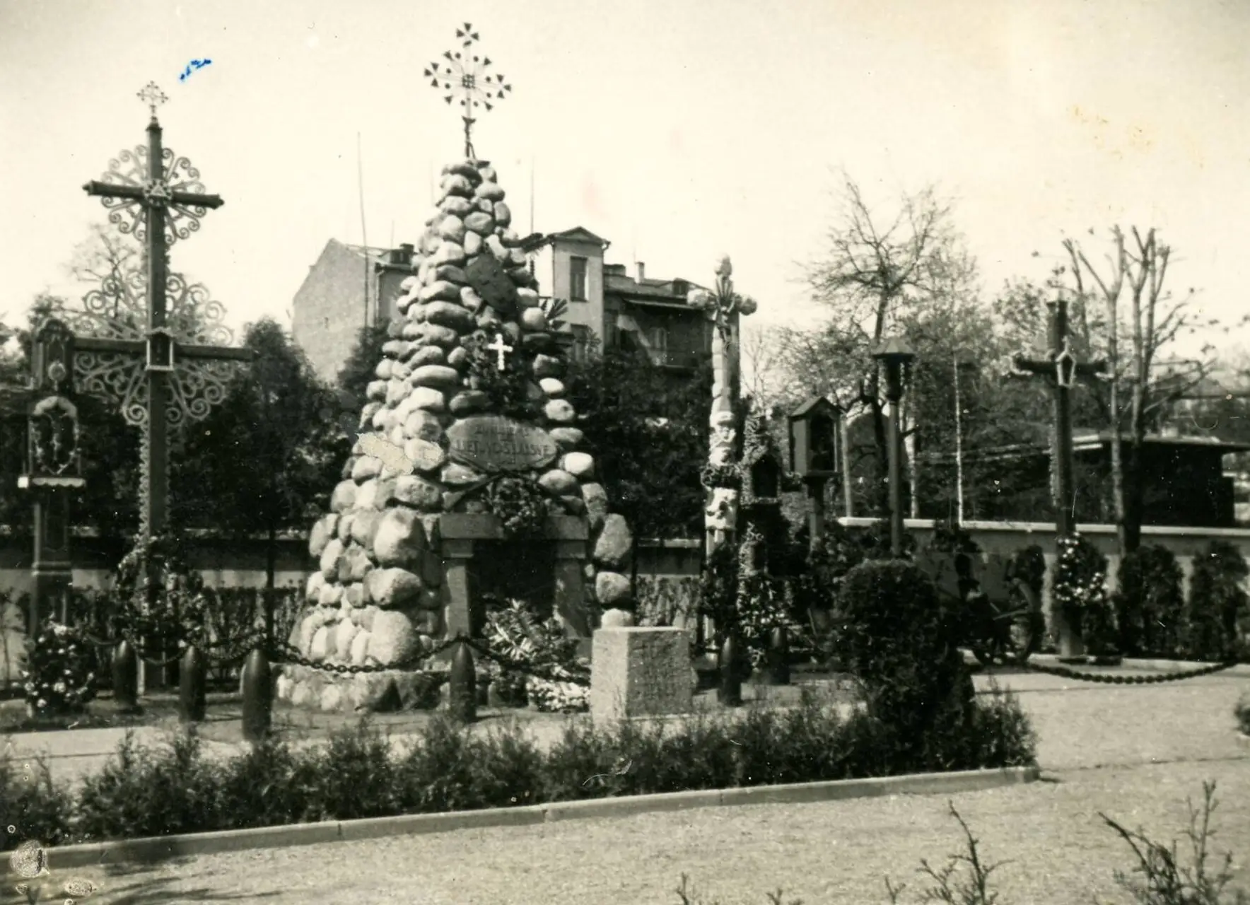Paminklas „Žuvusiems už Lietuvos laisvę“, XX a. 3–4 deš.