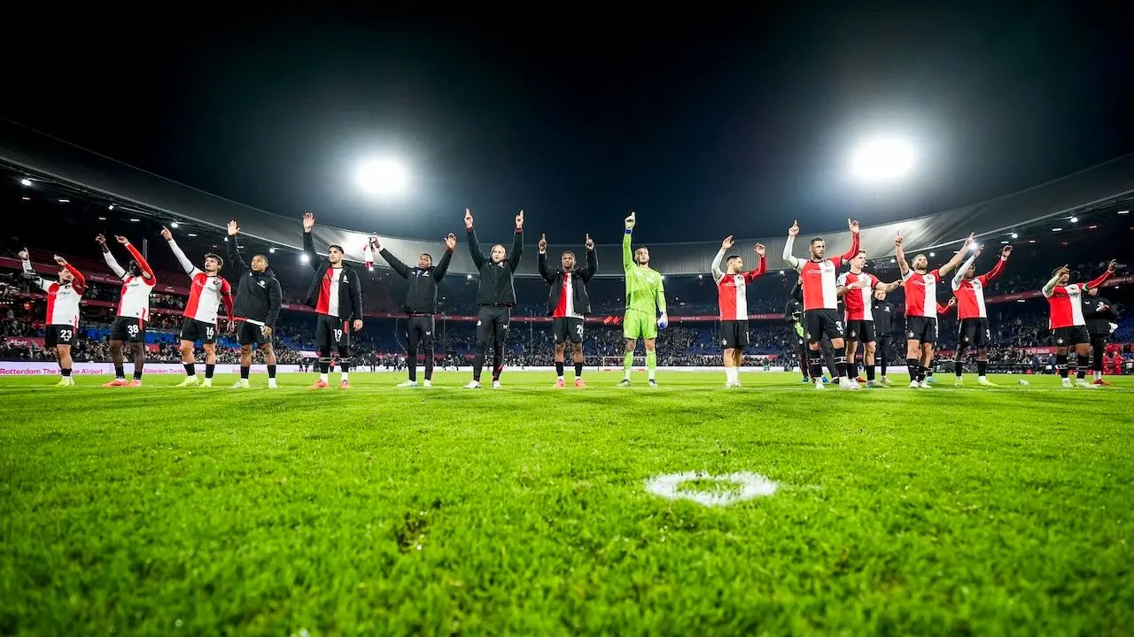 feyenoord rotterdam boos tim hofman