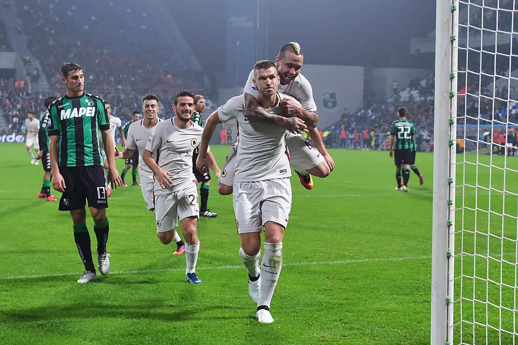 dzeko esulta con nainggolan a sassuolo