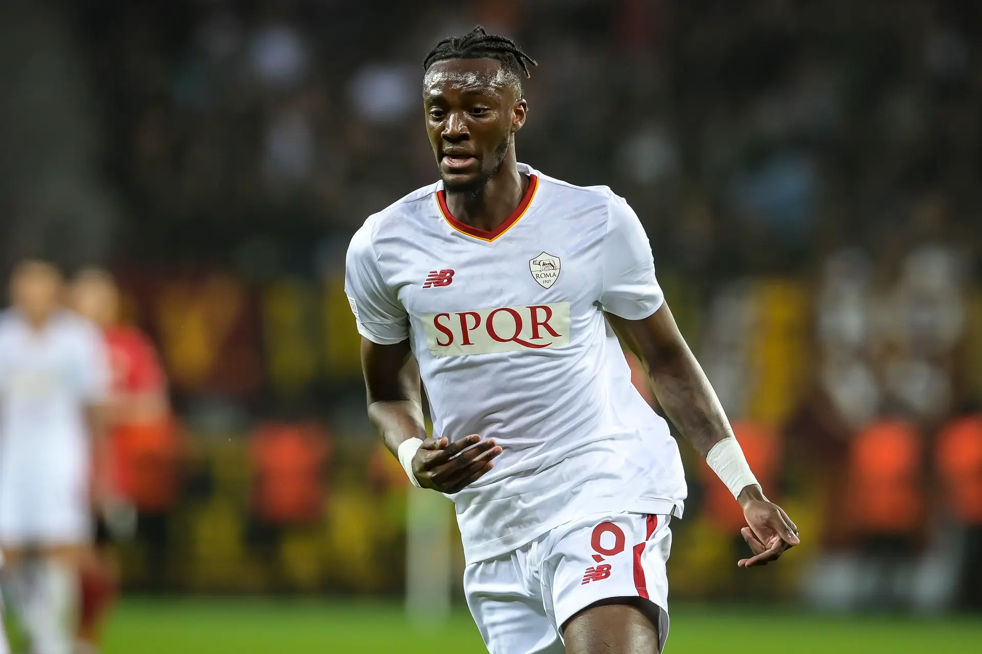 bayer leverkusen roma abraham 2