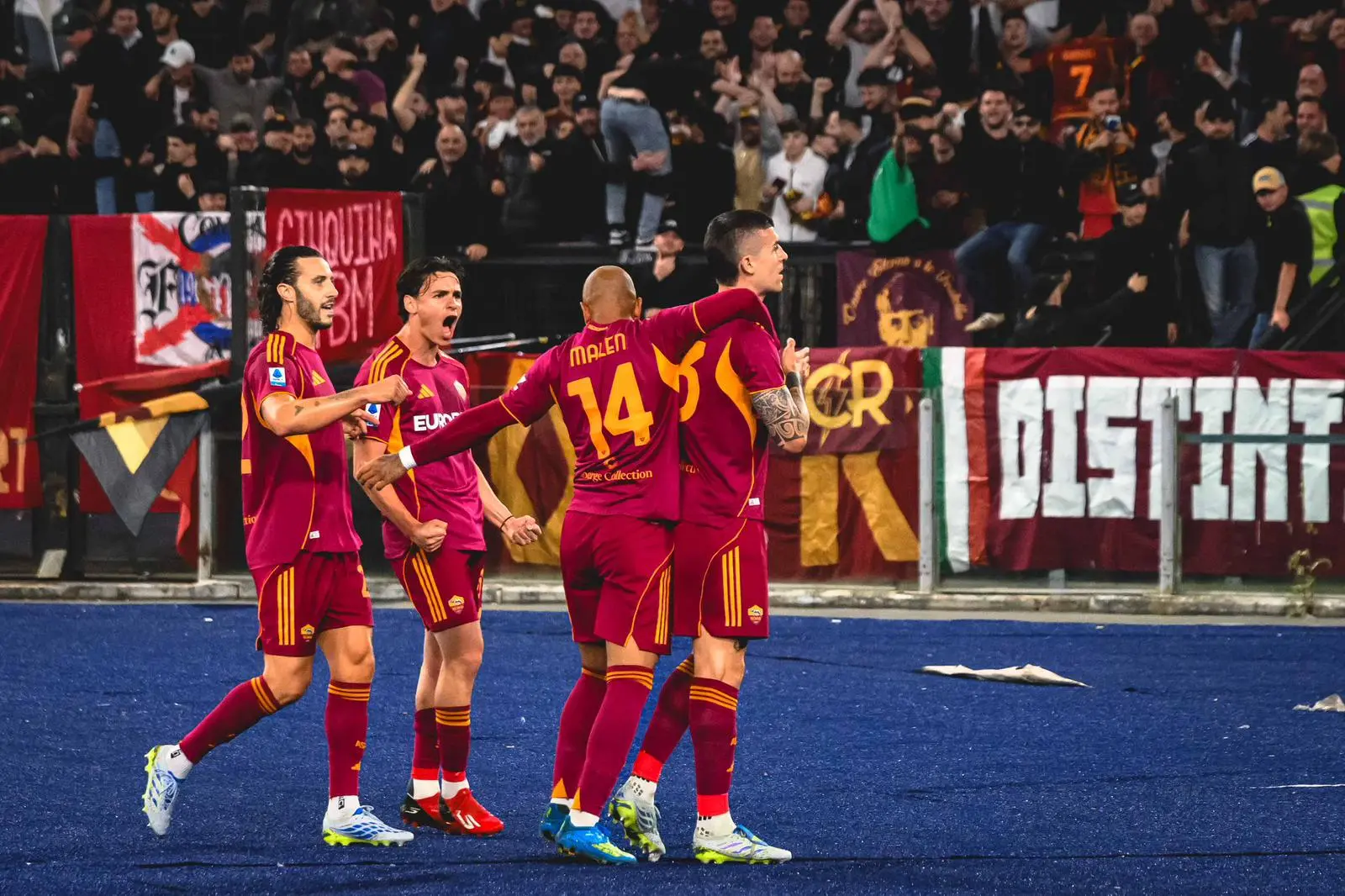 mancini roma fiorentina esultanza 2