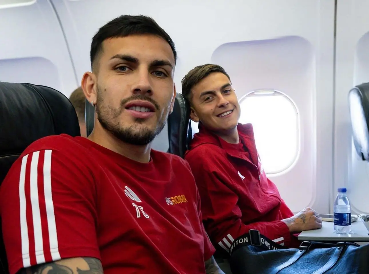 aereo paredes dybala milan roma