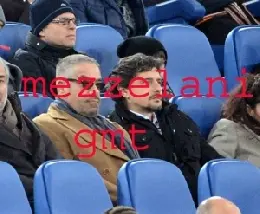 al qaddumi padovano olimpico coperta da scritta