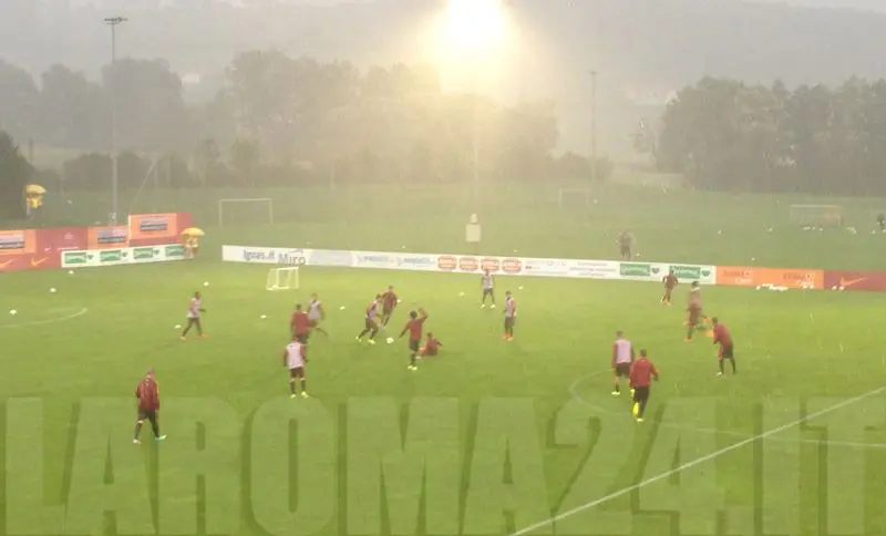 allenamento possesso palla diluvio