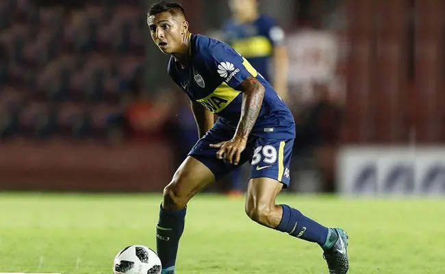almendra boca juniors