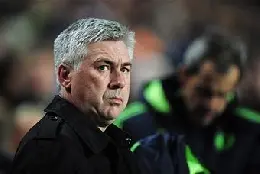 ancelotti20chelsea20ppiano20sguardo20laterale