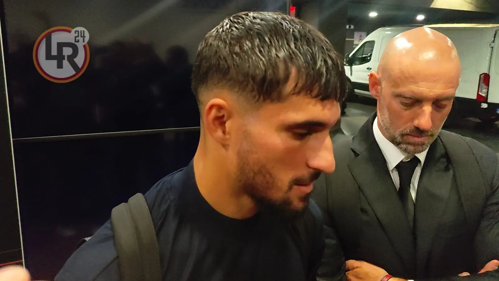 aouar mixed zone roma slavia