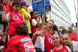 arsenal supporters200 300