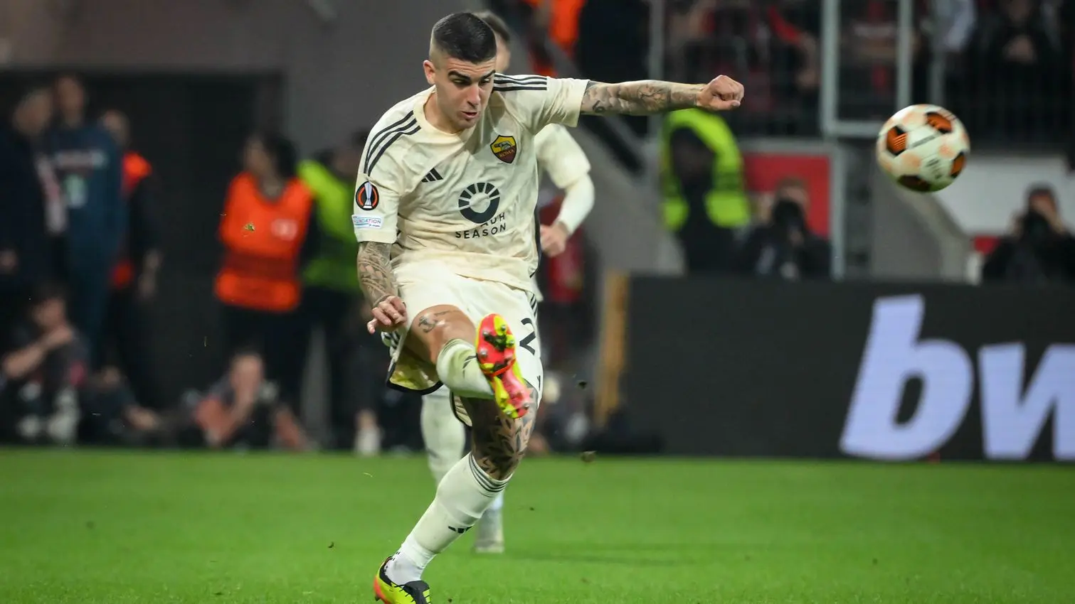 bayer leverkusen roma mancini