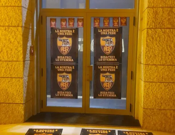 big vecchio stemma roma store