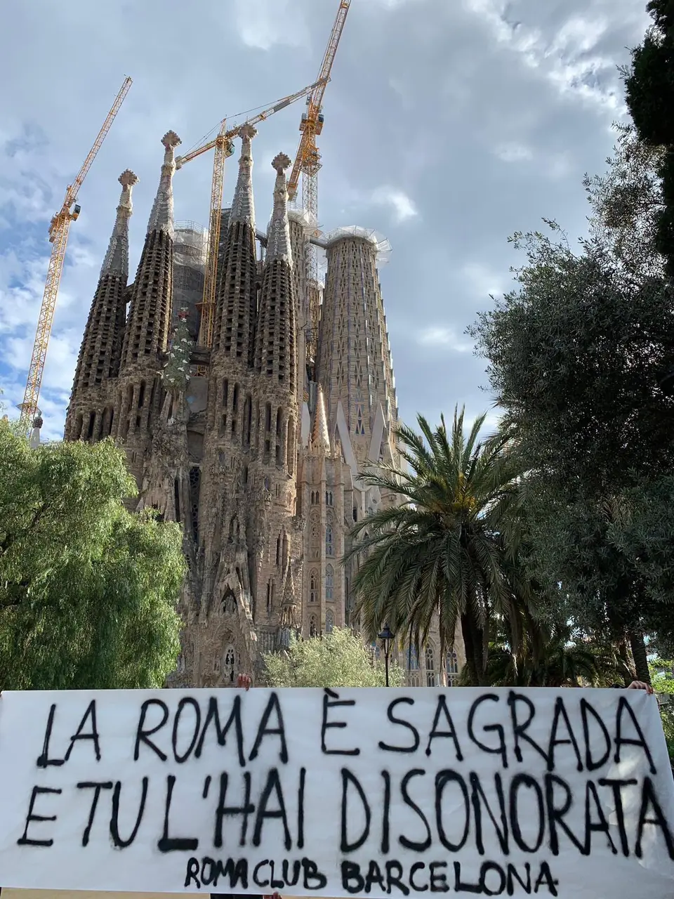 contestazione a barcellona contro pallotta