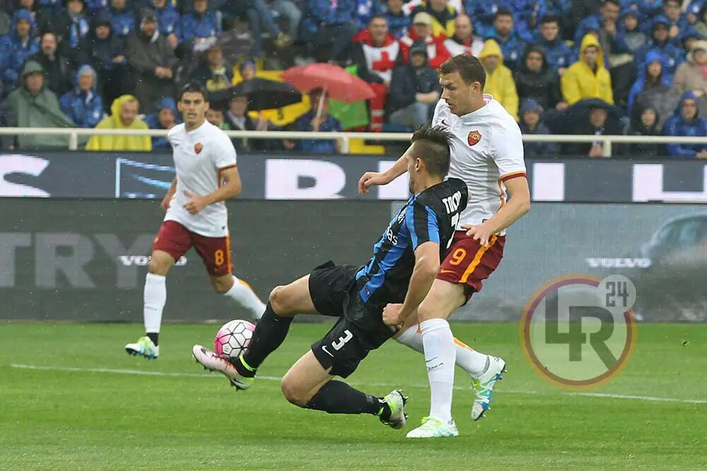 contrasto toloi dzeko