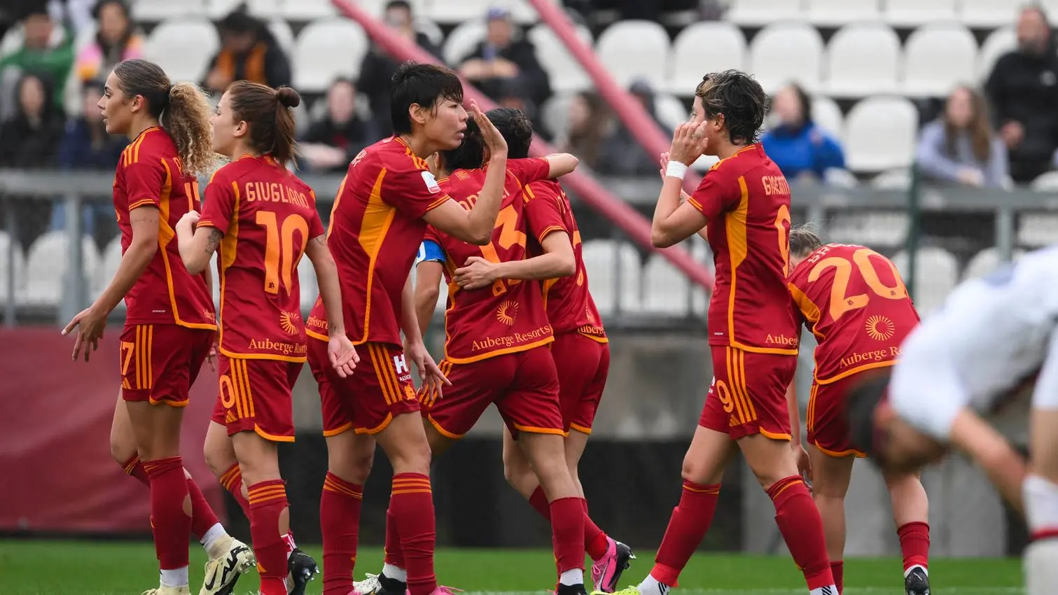coppa italia femminile roma milan esultanza squadra 1