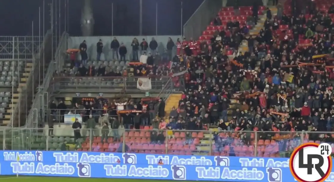 cremonese roma stadio zini tifosi
