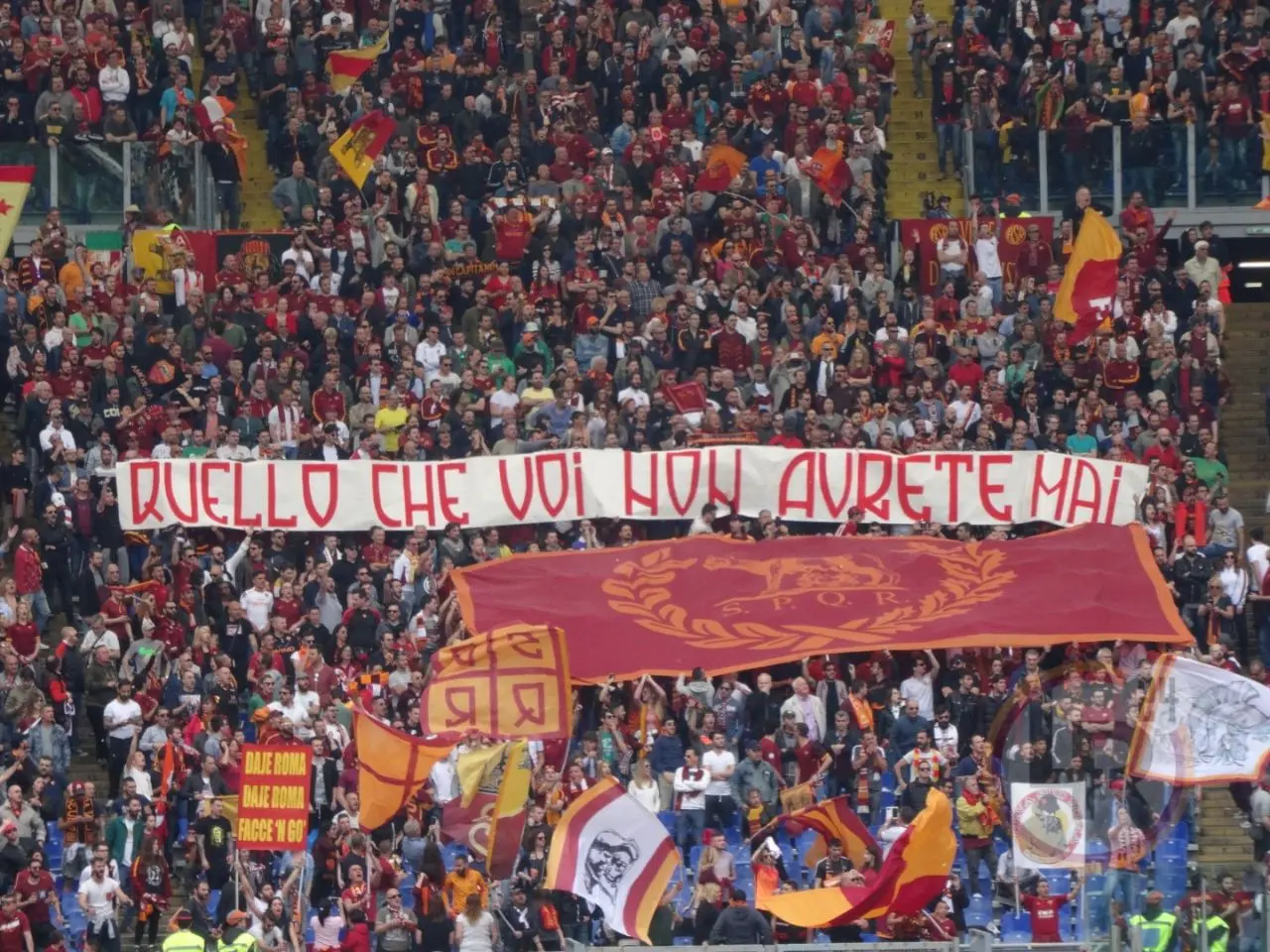 curva sud derby 1