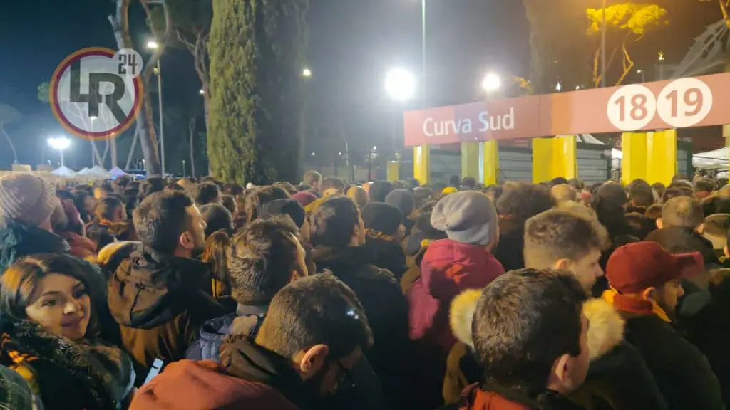 curva sud ingresso roma gent