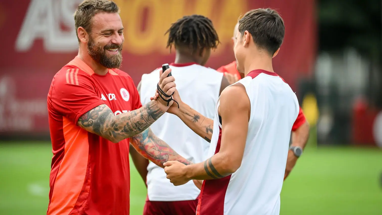 de rossi e dybala