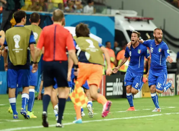 de rossi marchisio esultano inghilterra italia2
