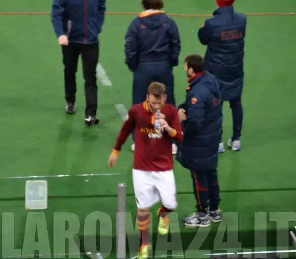 de rossi rientra spogliatoi