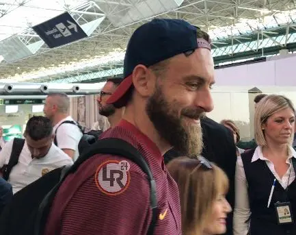 de rossi sorriso partenza fiumicino