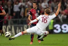 de rossi spalle spaccata genoa roma 211012